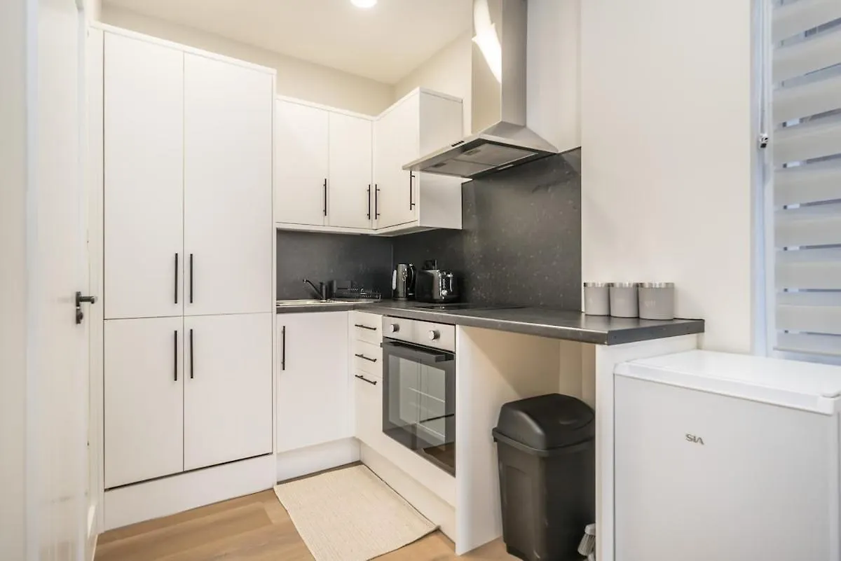 Apartment Royal Docks Cozy Studio Flat C London